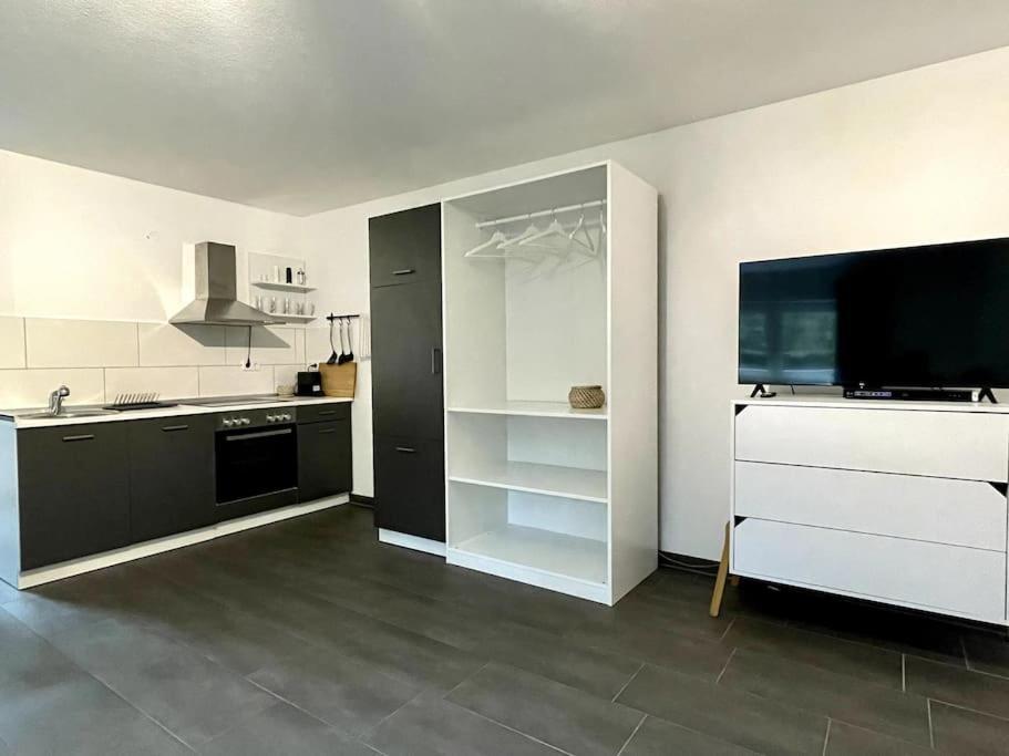 Gemuetliche Wohnung In Ruhigem Wohngebiet 아샤펜부르크 외부 사진