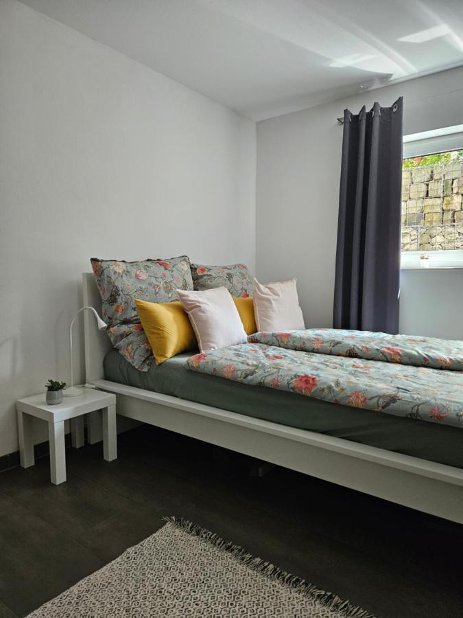 Gemuetliche Wohnung In Ruhigem Wohngebiet 아샤펜부르크 외부 사진