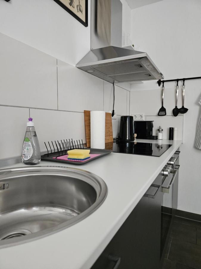 Gemuetliche Wohnung In Ruhigem Wohngebiet 아샤펜부르크 외부 사진